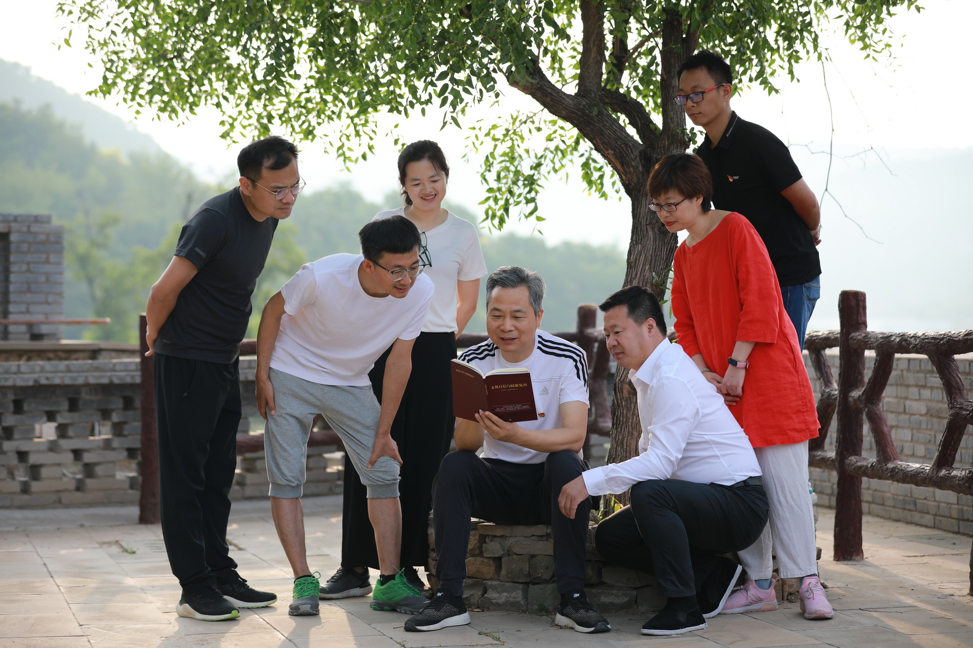公司要闻 | 德泓咨询抗洪救灾表彰大会暨建党百年活动分享会